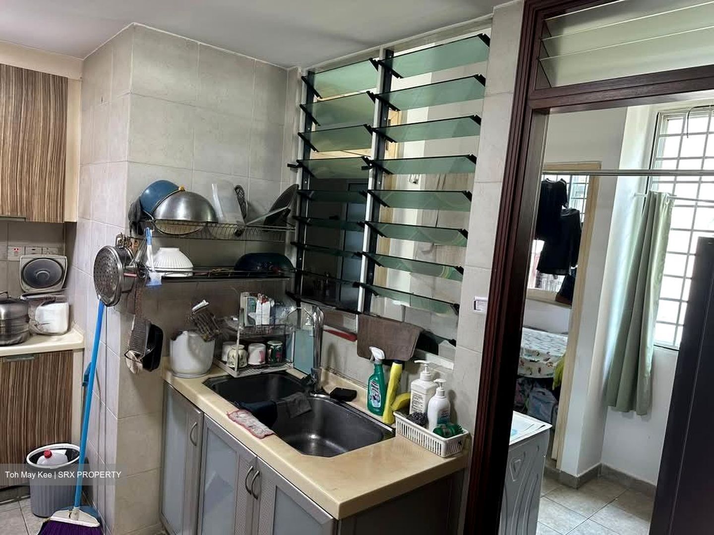 Woodgrove Condominium (D25), Condominium #559609641